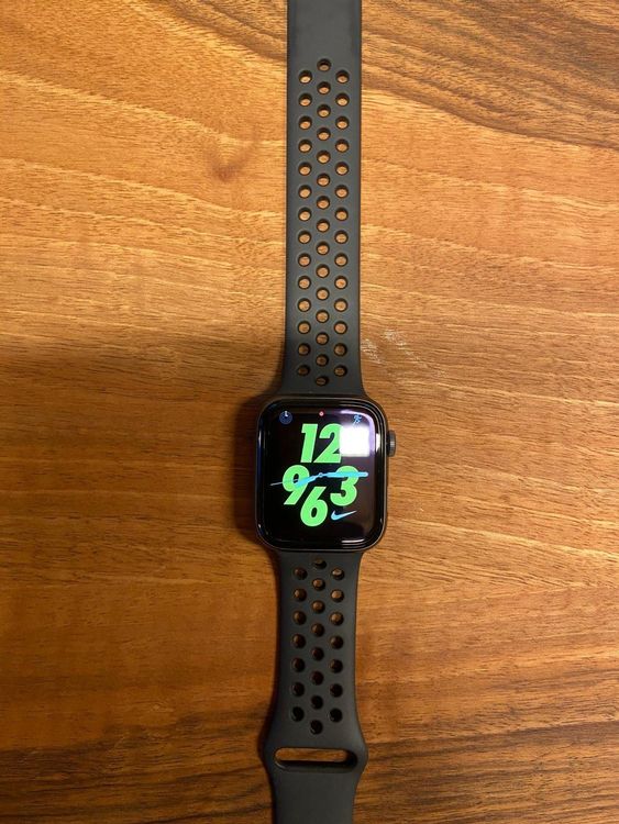 Applewatch Nike+ Series 4 GPS | Kaufen auf Ricardo
