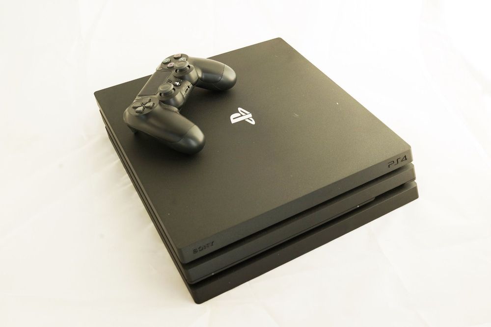 Playstation 4 Pro 1TB Gebraucht Kaufen auf Ricardo
