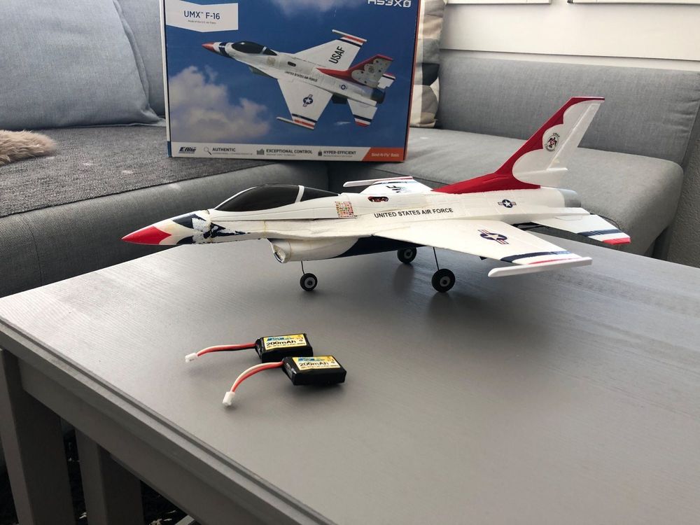 e-flite-f-16-umx-acheter-sur-ricardo