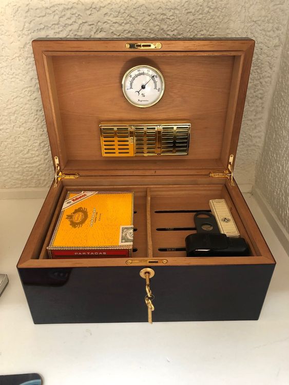 Humidor Adorini & Zigarren, etc Kaufen auf Ricardo