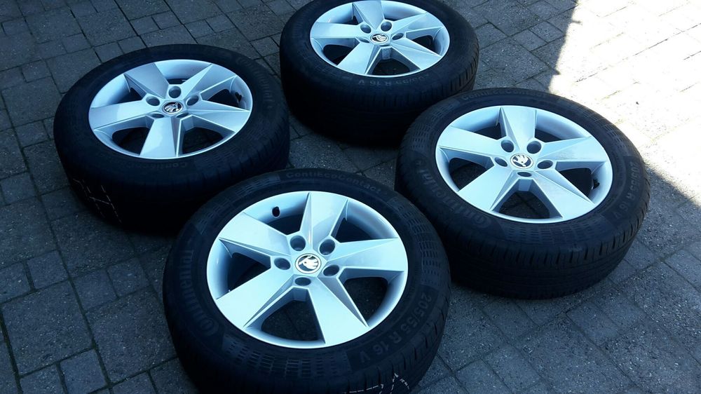 Skoda Octavia Alufelgen kein Kratzer Kaufen