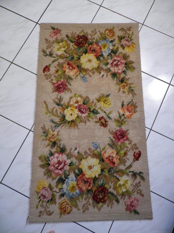 Shabby Vintage Teppich mit Blumenmotiv | Kaufen auf Ricardo