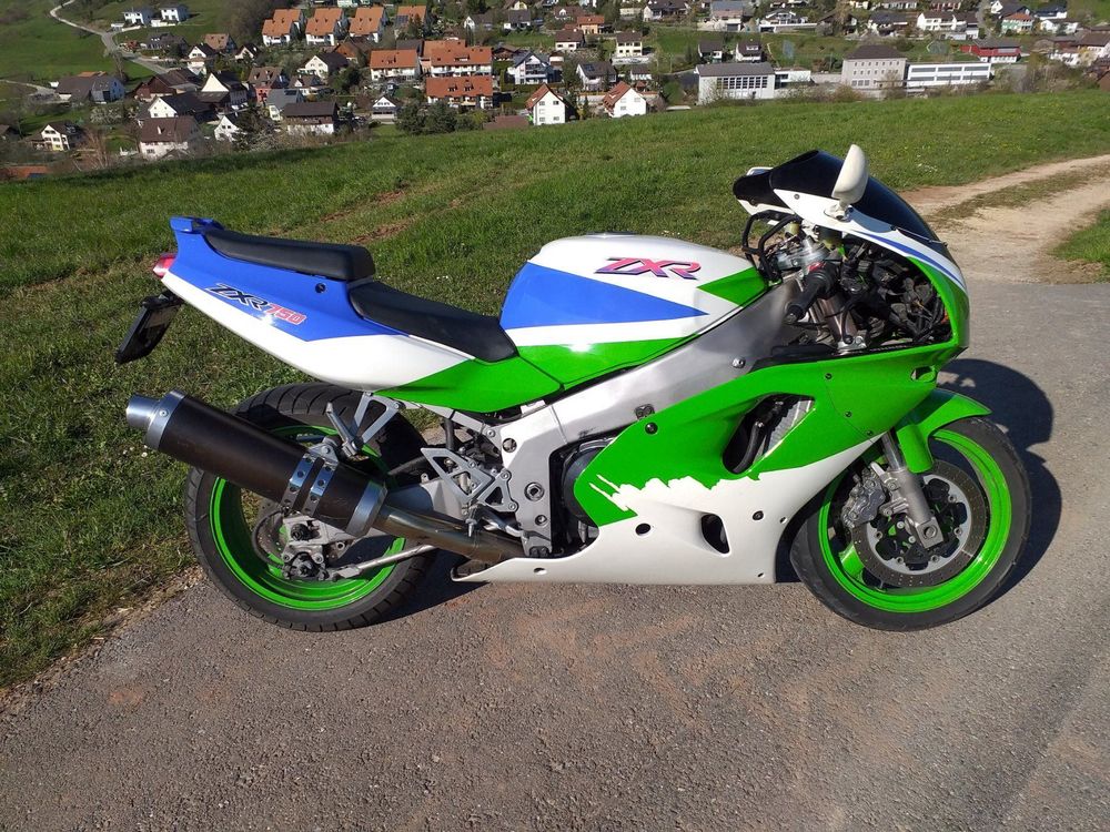 KAWASAKI ZXR 750 | Kaufen auf Ricardo