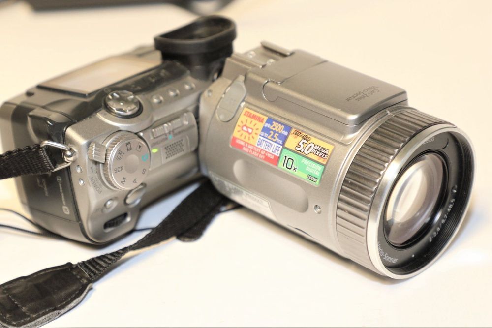 Sony CyberShot DSCF707, Zeiss 10x Zoom kaufen auf Ricardo