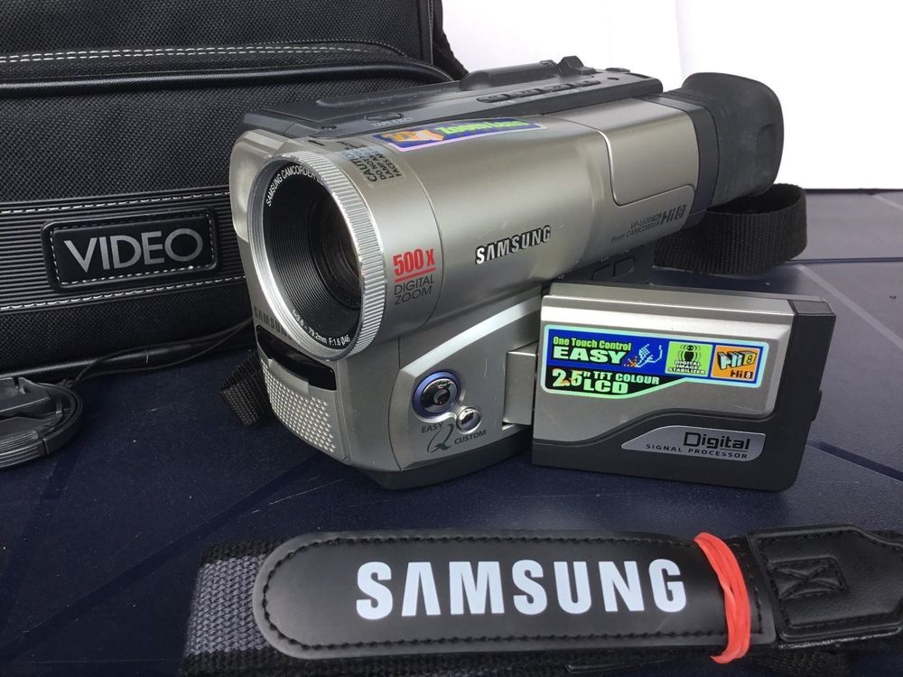 Hi8 Camcorder von Samsung,viel Zubehör Kaufen auf Ricardo