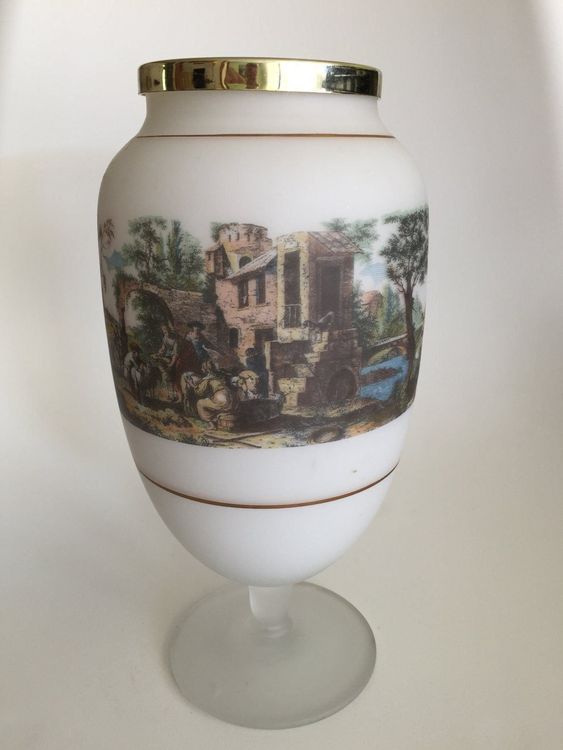 Vase en verre opaque "scènes de vie" Acheter sur Ricardo