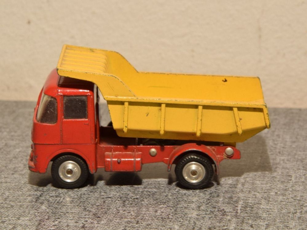 corgi toys erf model 64g