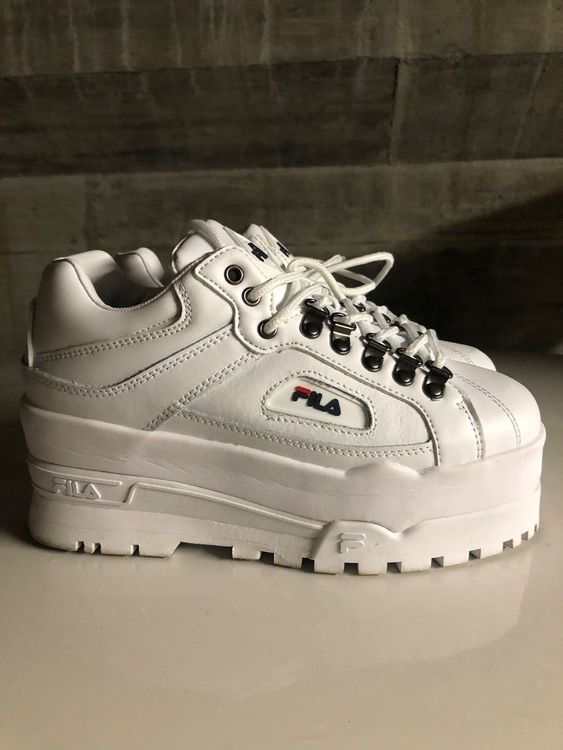 fila trailblazer walking boots