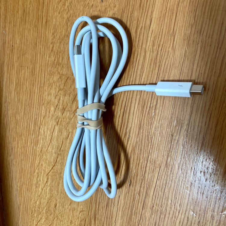 Apple Thunderbolt 2 Kabel / 2m Kaufen auf Ricardo