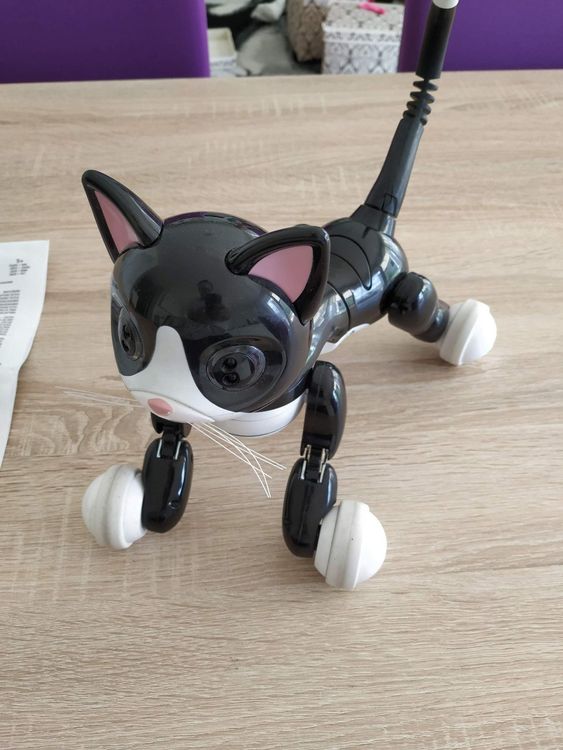 zoomer kitty robot