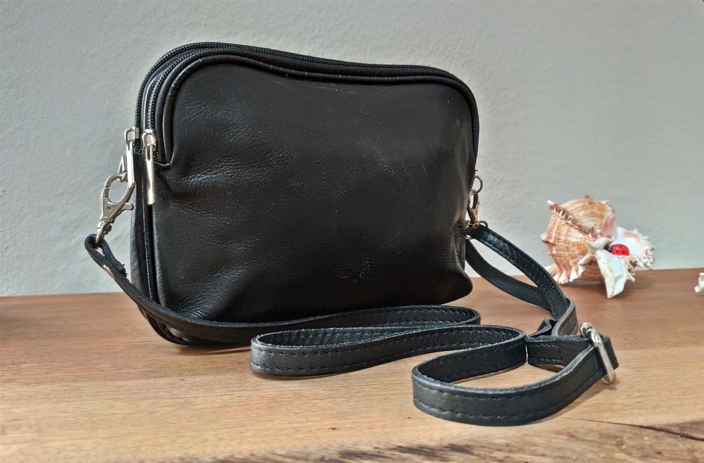 Italy Kleine Damen Tasche Leder Schwarz Kaufen Auf Ricardo