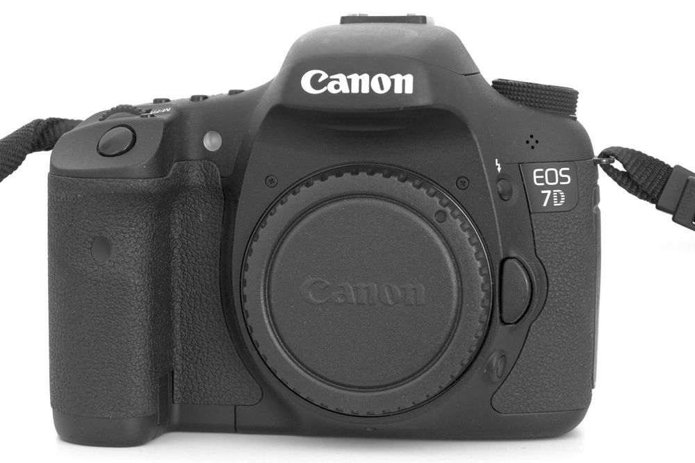 CANON EOS 7D Kamera mit VOLL HD VIDEO Acheter sur Ricardo