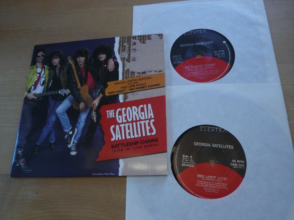 Satellites Battleship Chains Kaufen auf Ricardo