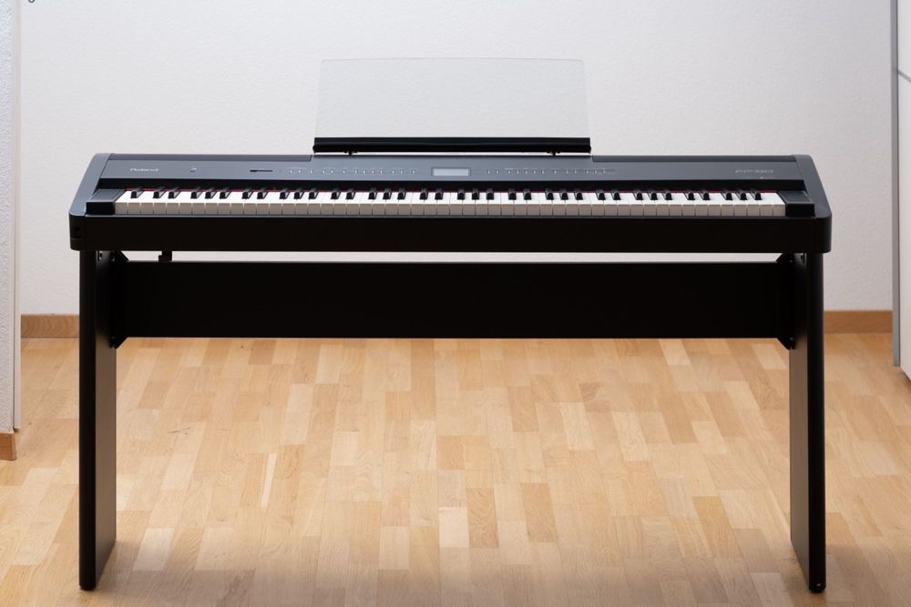 Roland Digitalpiano FP80BK Kaufen auf Ricardo
