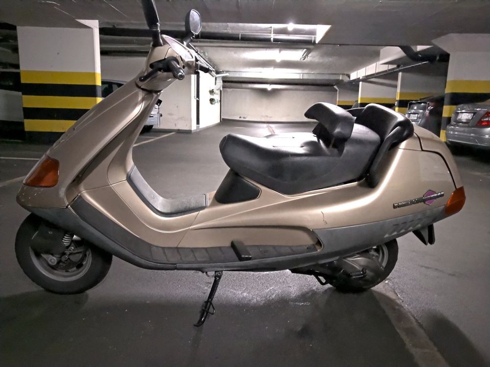 Ersatzteile für - Piaggio Hexagon LX 4 125 (M15) - Fahrzeug