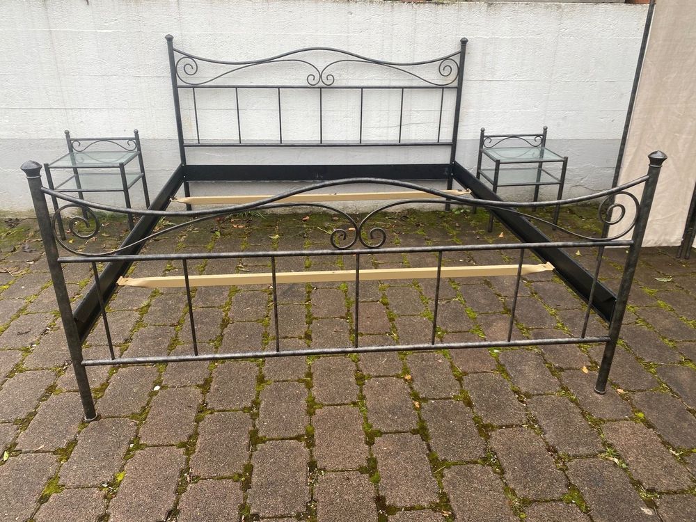 Schlafzimmer aus Metall | Kaufen auf Ricardo