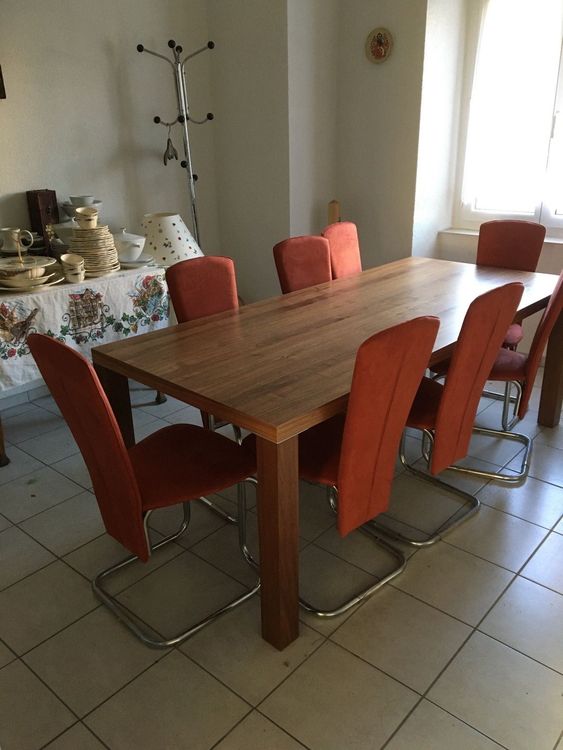 Tisch mit 8 Stühlen | Kaufen auf Ricardo