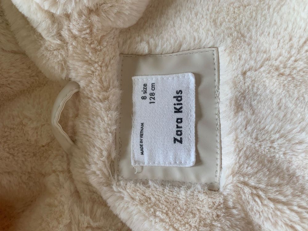 Zara, Regenjacke mit Fell, 128 | Kaufen auf Ricardo