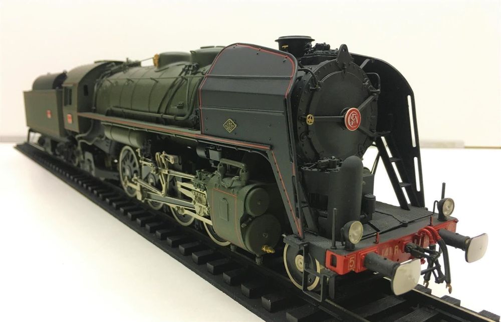 LOCOMOTIVE VAPEUR SNCF 141 R 1106 + TENDER