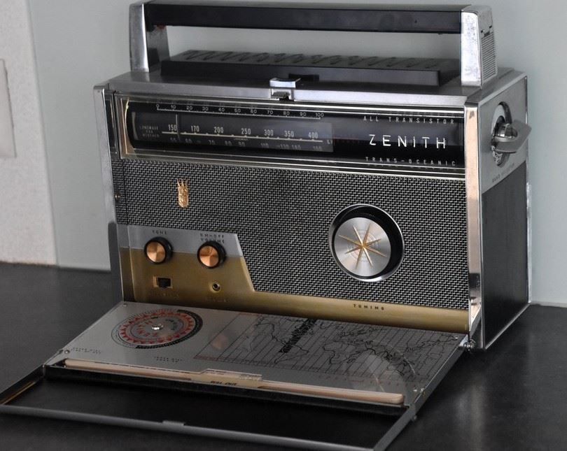 Radio Zenith Trans Oceanic Royal 1000D Acheter sur Ricardo