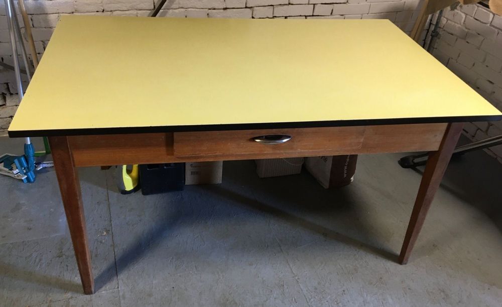 Alter Küchentisch/Retrotisch | Kaufen auf Ricardo