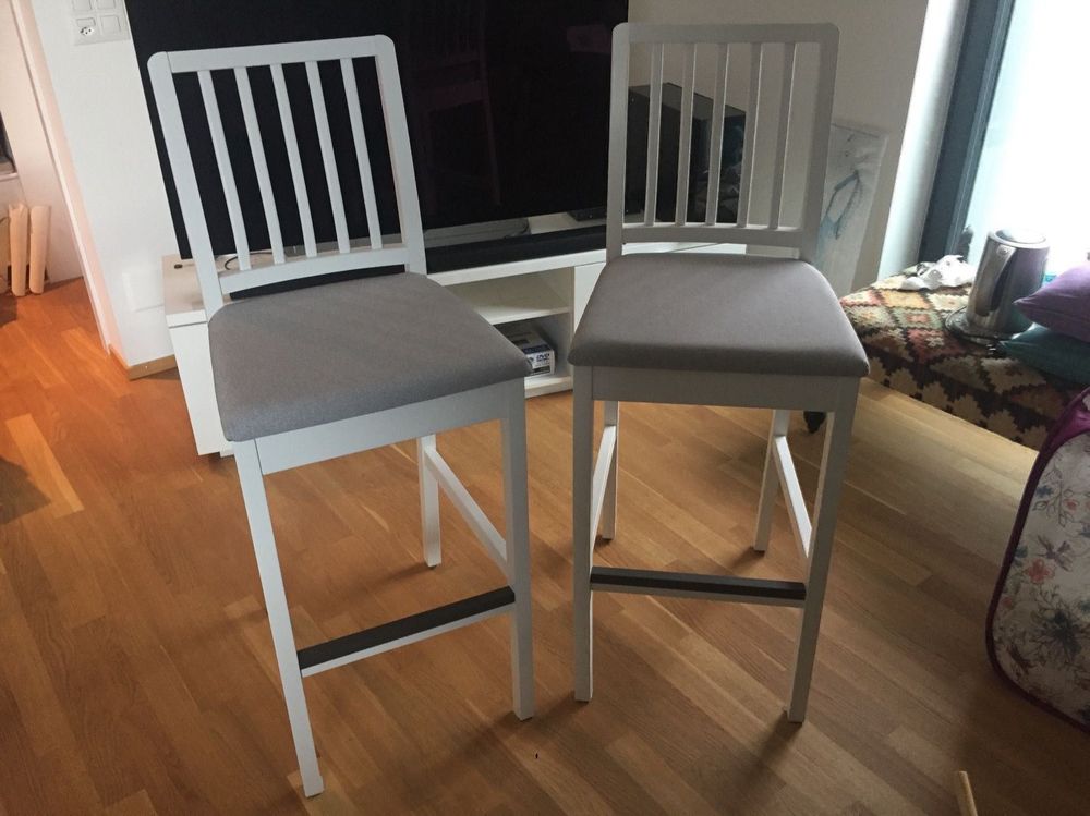Ein Paar Fruhstucksbarstuhle Von Ikea Kaufen Auf Ricardo