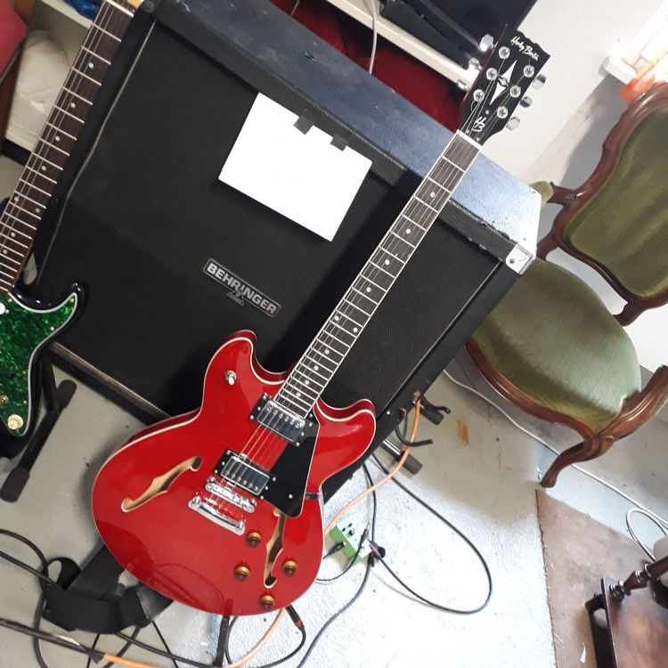 harley benton 35 plus