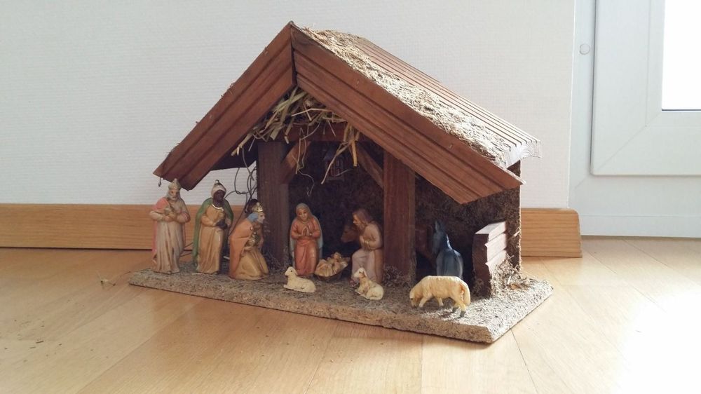 Weihnachtskrippe mit Figuren Kaufen auf Ricardo