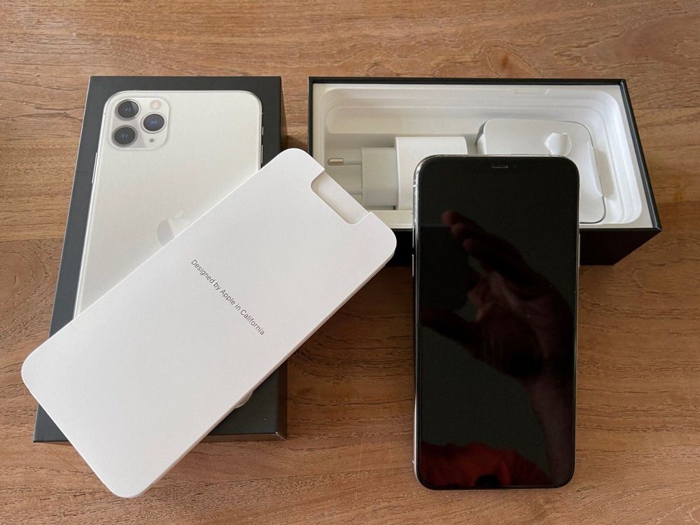 iPhone 11 Pro Max 512Gb UNLOCKED mit OVP | Kaufen auf Ricardo