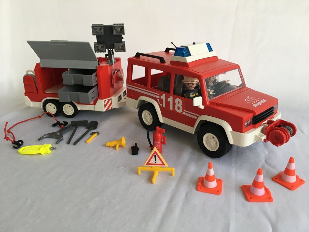 Playmobil Feuerwehr Jeep mit Anhänger Kaufen auf Ricardo