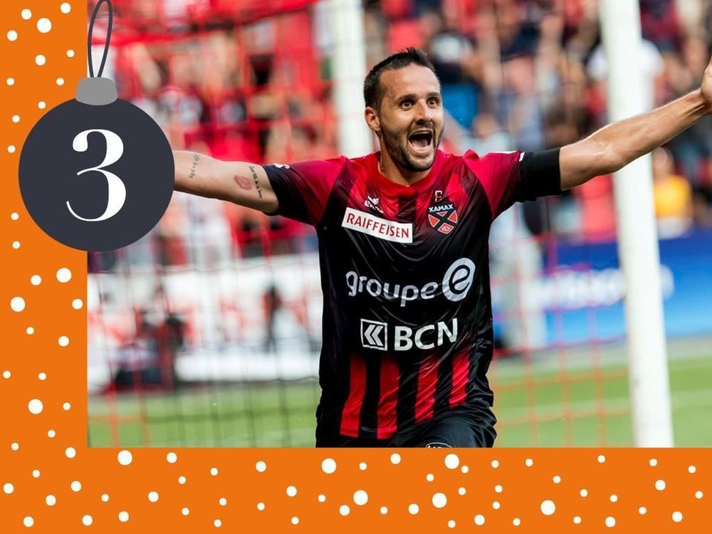 Un maillot dédicacé de Raphaël Nuzzolo