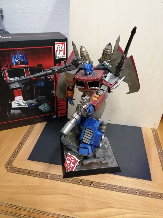 hot toys optimus