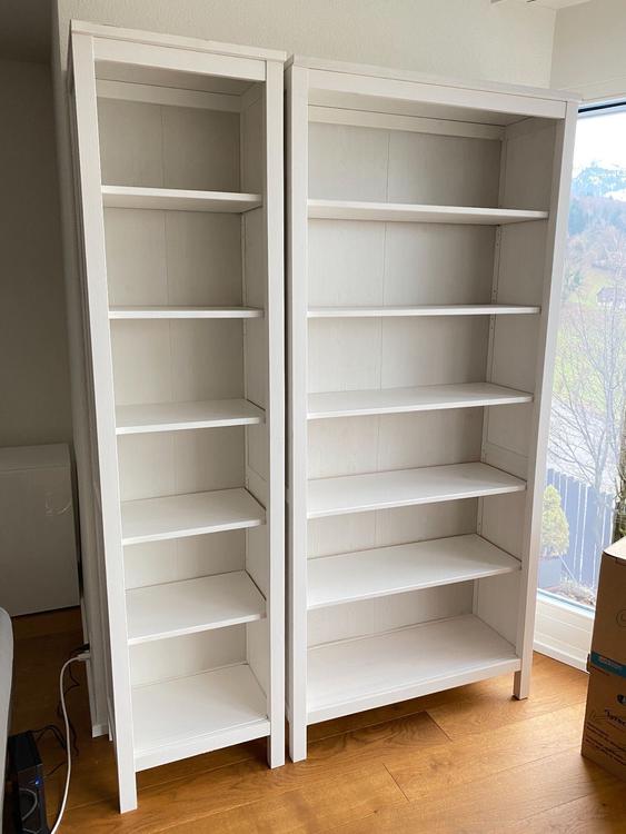 IKEA Bücherregal Hemnes 2 Stk ab Fr. 1.- | Kaufen auf Ricardo