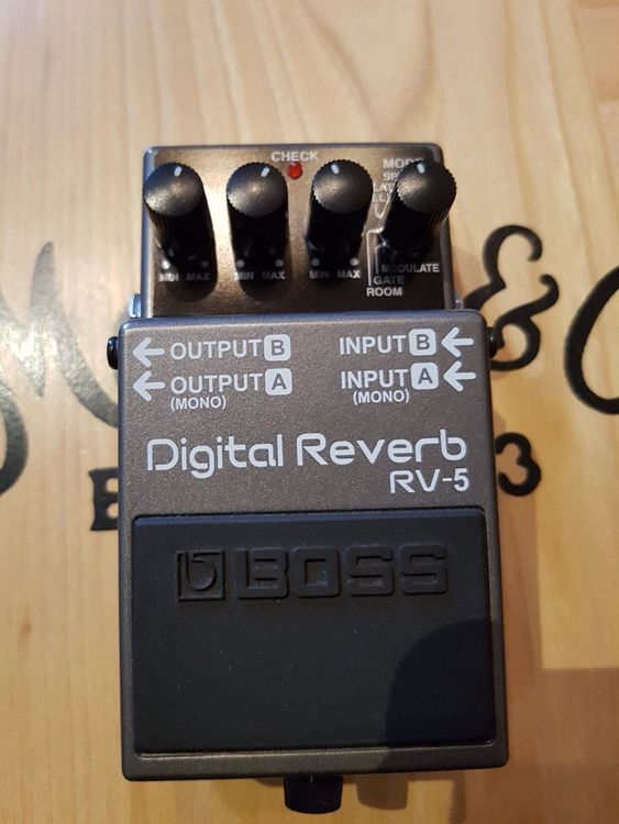 BOSS DIGITAL REVERB RV5...☆ Kaufen auf Ricardo