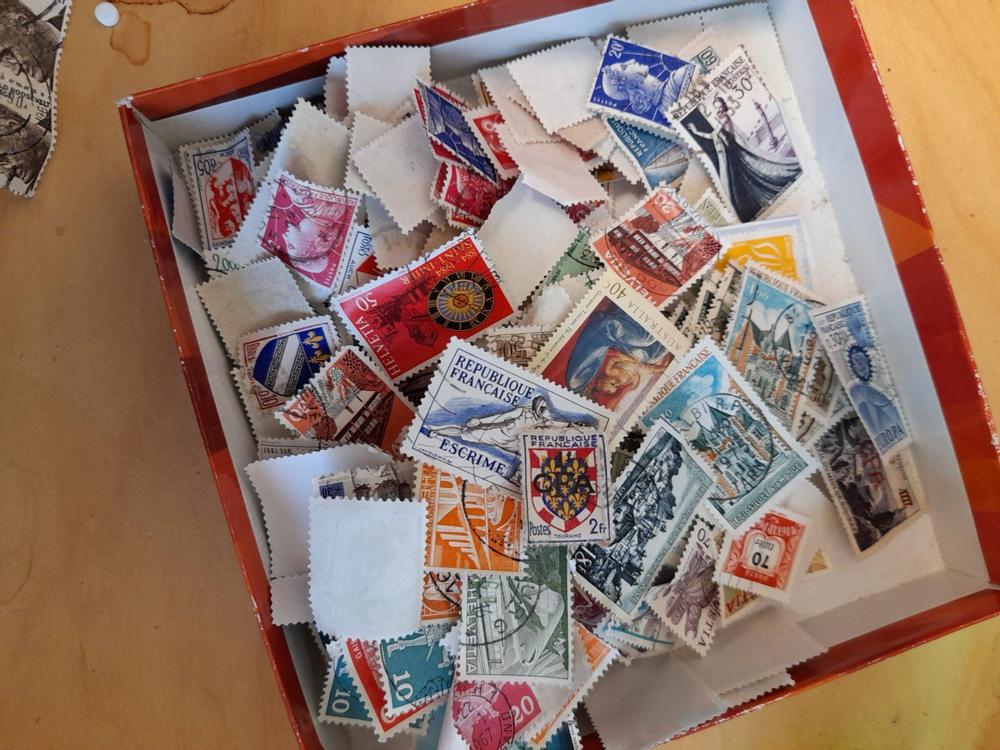 Briefmarken 250 Gramm | Kaufen auf Ricardo