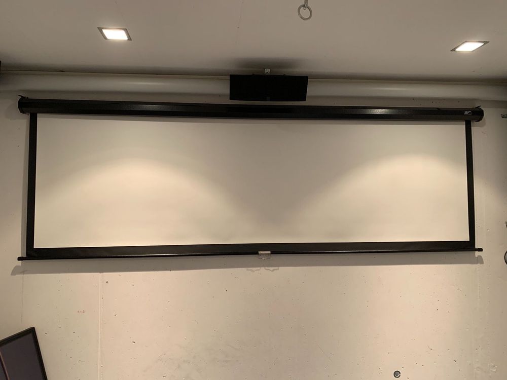 BeamerLeinwand 2,80 Meter Kaufen auf Ricardo