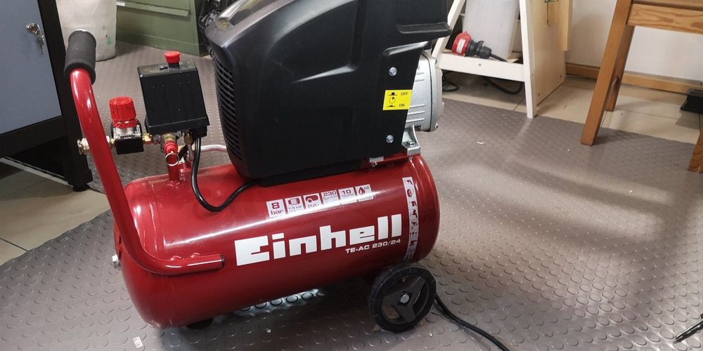 Einhell 24l 1hp Silent Upright Air Compressor 230v