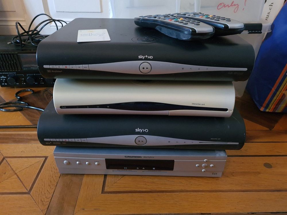 4 Sky UK Satellite Receivers Empfänger Kaufen auf Ricardo