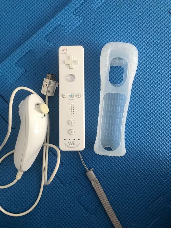 Wii Controller Motion plus + Nunchuck Kaufen auf Ricardo