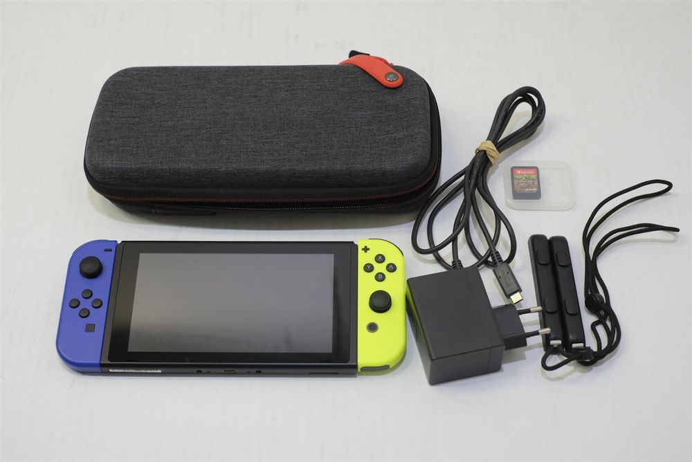 NINTENDO Switch (21012363) Kaufen auf Ricardo