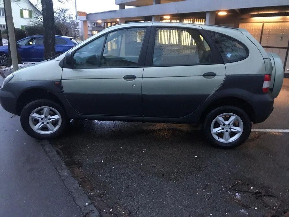 Renault megane scenic rx4