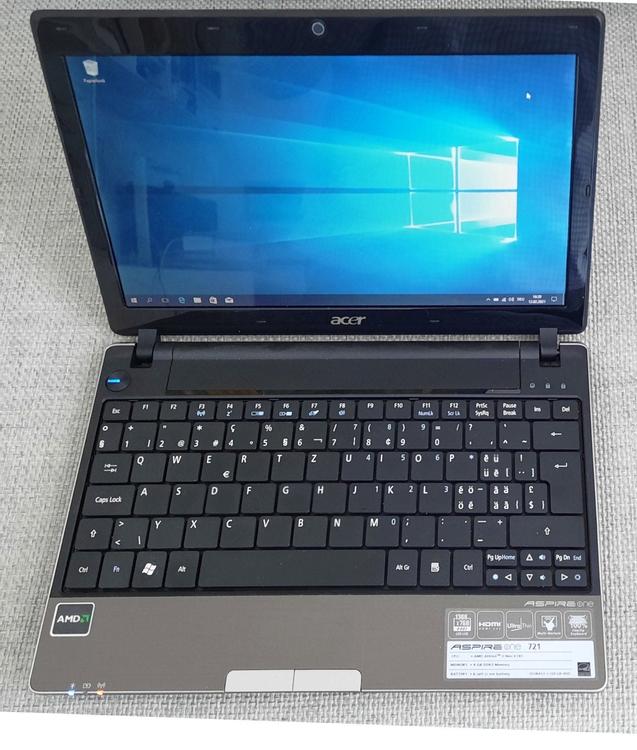 Acer aspire one 721 не включается