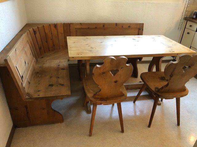 Schöne Eckbank mit Tisch und 2 Stühle | Kaufen auf Ricardo