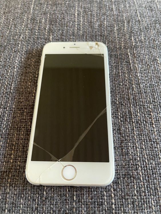 iPhone 6 Silver 16GB Defekt | Kaufen auf Ricardo