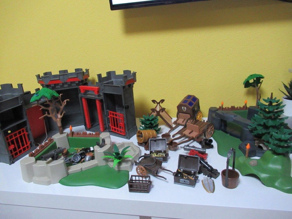 PLAYMOBIL - SCHLOSS + ZUBEHÖR | Kaufen auf Ricardo