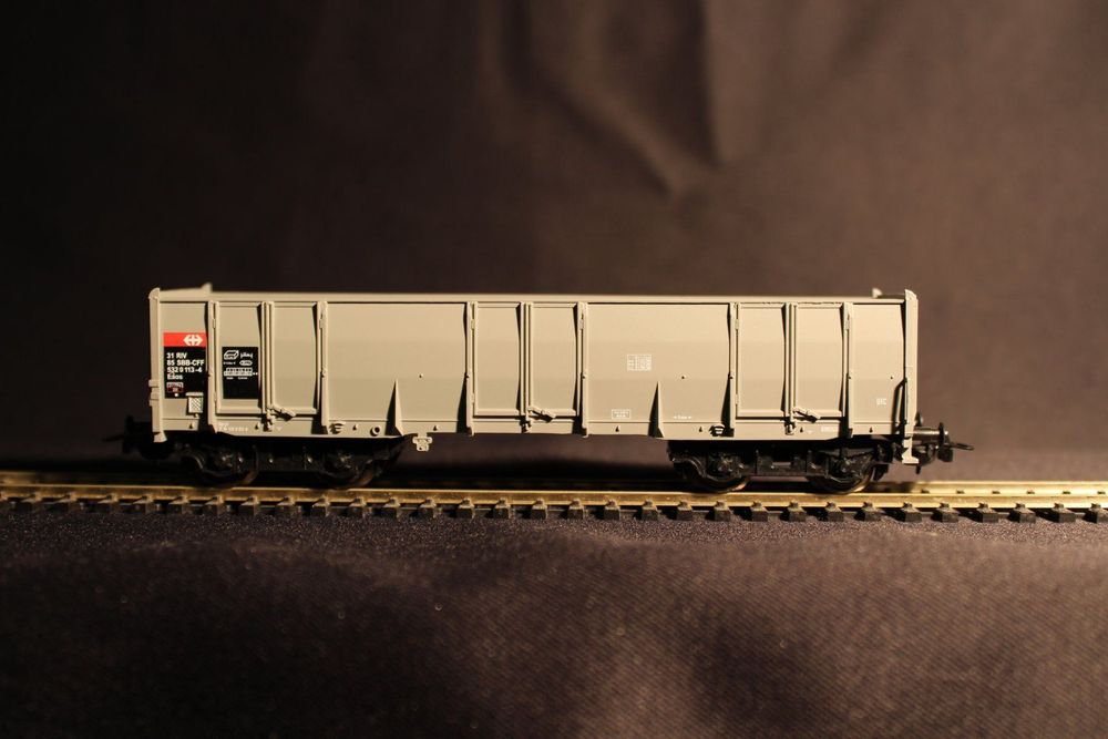 Piko Güterwaggon der SBB in OVP 
