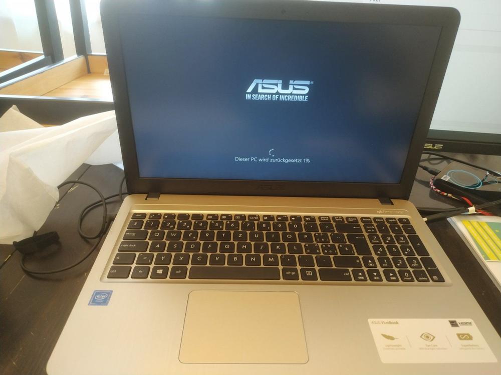 Asus x540ma gq064t обзор