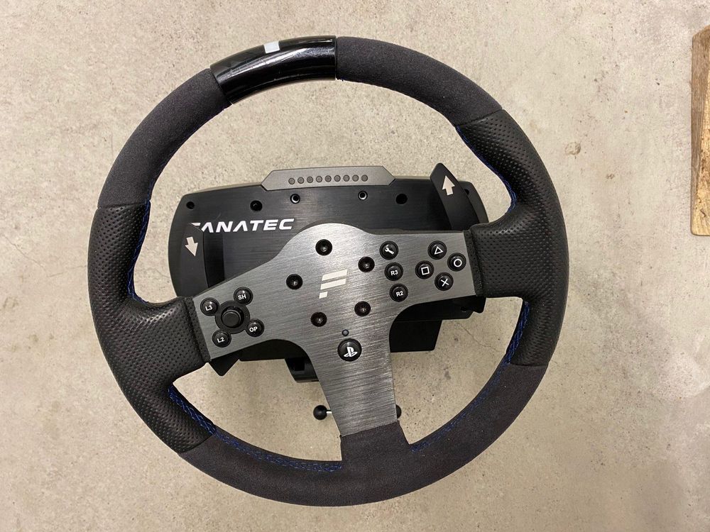 Fanatec CLS Steering Wheel & Pedals Kaufen auf Ricardo