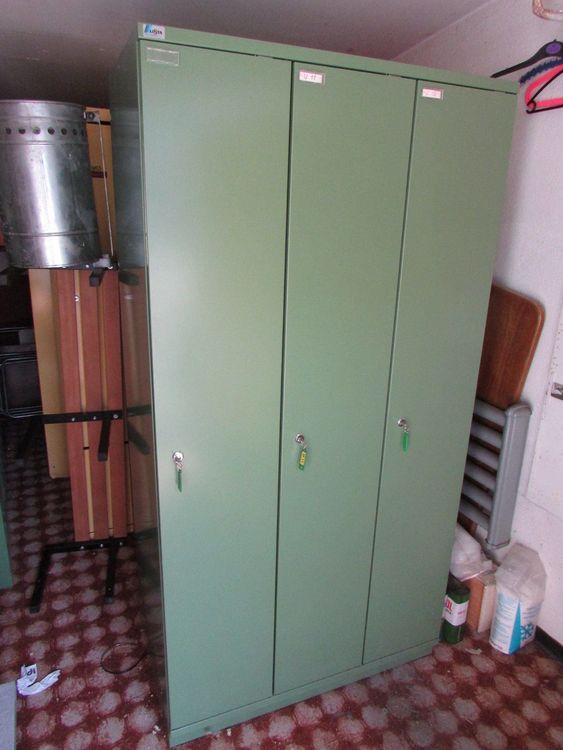 Alter Spind Spint Schrank 70er von Lista | Kaufen auf Ricardo Alter Spind Spint Schrank 70er von Lista | Kaufen auf Ricardo