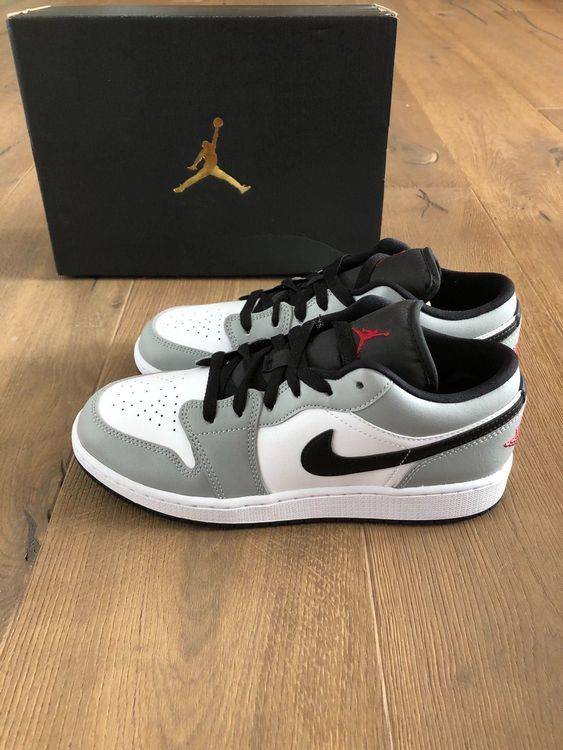 Air Jordan 1 Low GS smoke grey EU Gr.40 | Kaufen auf Ricardo